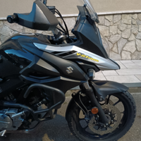 Suzuki V Strom 650 del 2017 da vetrina