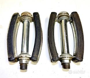 Pedali AM bicicletta epoca e Piaggio Ciao