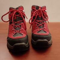 Pedule Quechua rosse