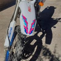 Yamaha TT 600 Belgarda (1996)