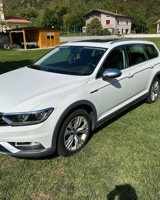 Volkswagen Passat Alltrack DSG 190 CV