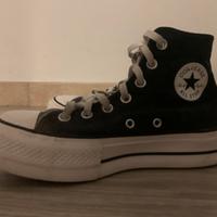 Converse nere alte platform