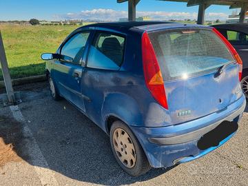 fiat punto 