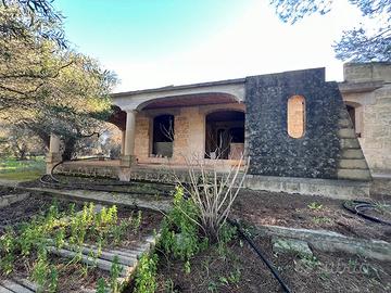 Mesagne villa al grezzo con ampio terreno