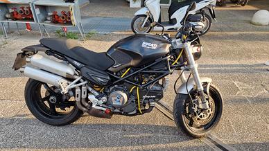 ducati monster s2r 800 valuto permuta con scooter