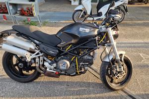 ducati monster s2r 800 valuto permuta con scooter