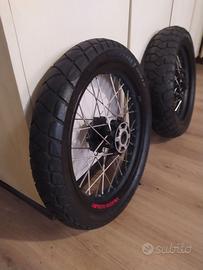 CERCHI & PNEUMATICI PIRELLI ANAKE PER GUZZI V85 TT