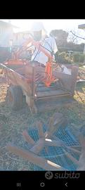 rimorchio spandiletame con gru