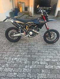 Vedita moto Fantic usata