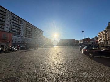 3 LOCALI A NAPOLI