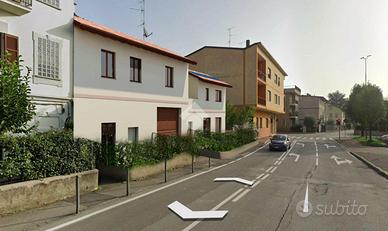 VILLA A SCHIERA A VILLASANTA