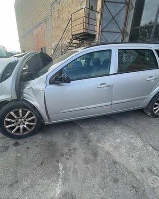 Ricambi Opel Astra SW 1.9 CDTI 120cv del 2007