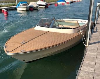 Motoscafo Ilver Junior 22 + Volvo Penta diesel Imp