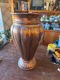 Portaombrelli in rame