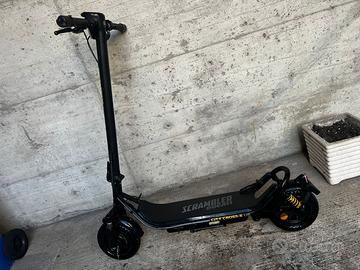 Monopattino ducati