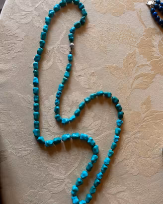 Collana antica di  vero turchese persiano, con 72e