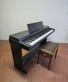 Pianoforte Digitale Yamaha Clavinova + Panchetto