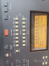 Tastiera korg IS 50B