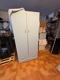 Mobile x camera ,cimi e 2 comodini