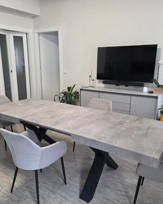 Tavolo allungabile con poltroncine sfoderabili