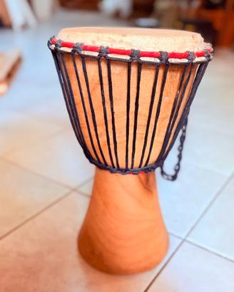 Tamburo Djembe originale in legno fatto a mano