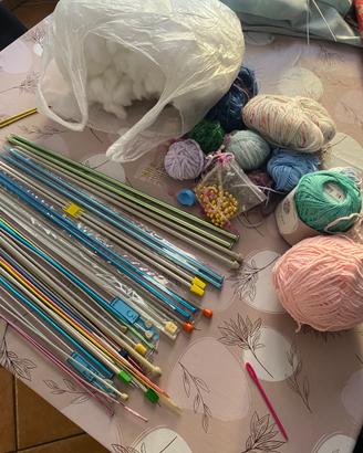 Set uncinetto e lavoro a maglia