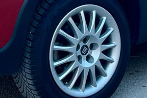 Cerchi con gomme 500L Tipo Alfa 147 156