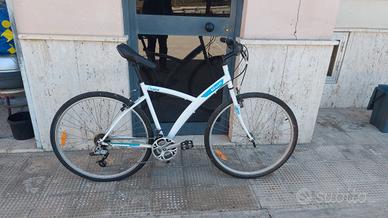 bici 28" btwin