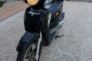 Scarabeo 200cc