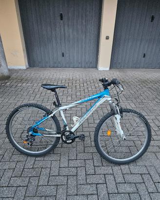 Bicicletta MTB mountain bike