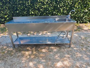 Tavolo in acciaio Inox