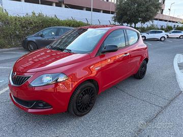 Lancia Ypsilon 1.0 FireFly 5 porte S&S Hybrid Ecoc
