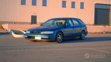 Honda accord aerodeck 1994