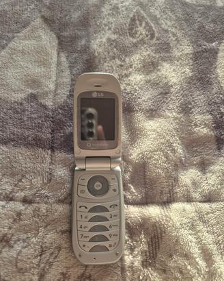 Cellulare Vintage LG Conchiglia Vodafone