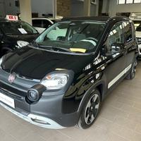 Fiat Panda Cross Hybrid KM ZERO