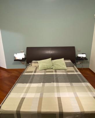 Letto matrimoniale in ecopelle