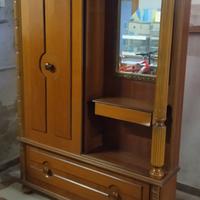 mobile stile antico 