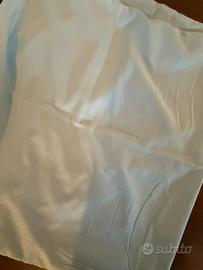 Coppia di Federe colore azzurro molto chiaro