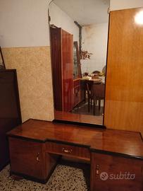 Toilette peteneuse anni 30