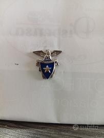 Distintivo scudo blu con stella – Soccorso Alpino