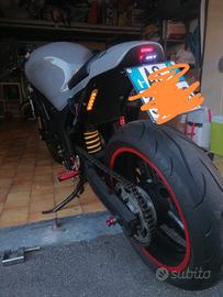 Suzuki moto 650 sv del 2000