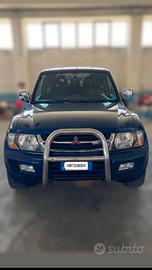 Mitsubishi Pajero da vetrina