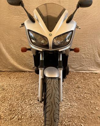 Yamaha Fazer 600 2001