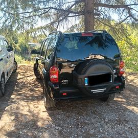 jeep Cherokee 2800 crd limited