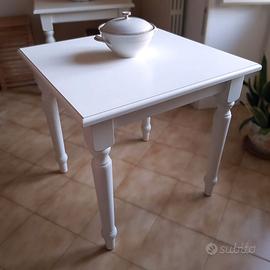 Tavolo bianco in legno massello 80x80