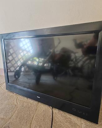 TV 32 POLLICI - INGRESSO ANTENNA ROTTO