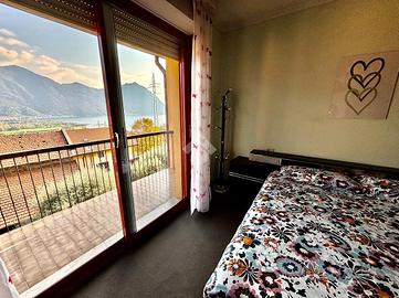 VILLA A SCHIERA A COSTA VOLPINO