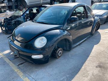 Ricambi usati per Volkswagen New Beetle 2.0 b '99