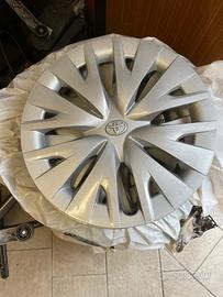 Copertoni completi con cerchioni Yaris