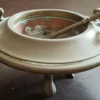 Braciere in rame con base e paletta; altezza 8 cm